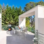 Lucere With Private Pool Near Sitges Оливелья