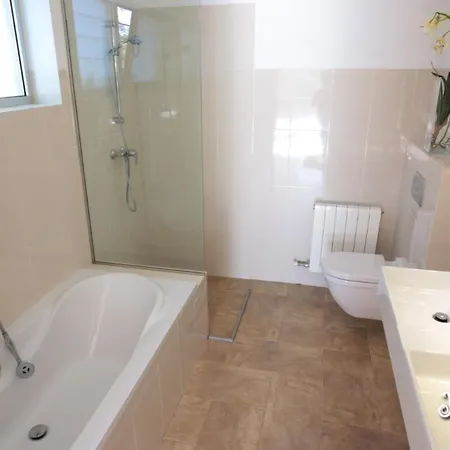 Lucere With Private Pool Near Sitges