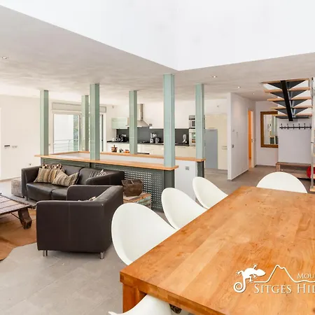 Villa Lucere With Private Pool Near Sitges