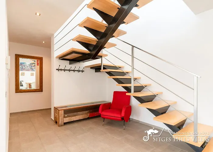 Lucere With Private Pool Near Sitges