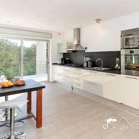 Lucere With Private Pool Near Sitges Villa *