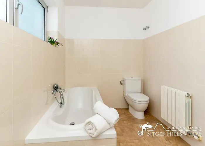 빌라 Lucere With Private Pool Near Sitges 올리벨라